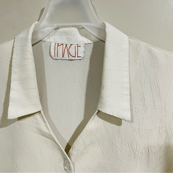 IMAGE Sleeveless Button-down Shirt - Picture 4 of 9